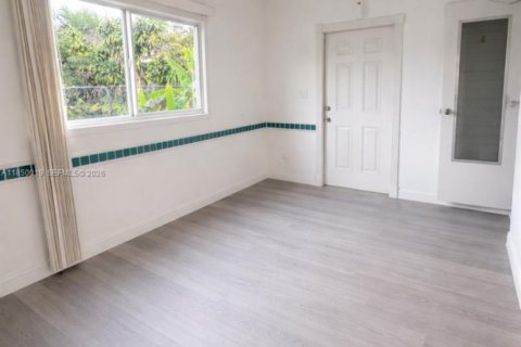 House in Tamarac, Florida 2 bedrooms, 94.48 sq.m. № 1857479 - photo 15