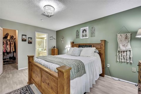 House in Spring Hill, Florida 2 bedrooms, 111.2 sq.m. № 1876211 - photo 4