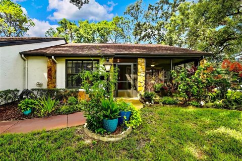 House in Spring Hill, Florida 2 bedrooms, 111.2 sq.m. № 1876211 - photo 1