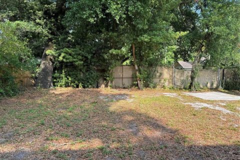 House in Tampa, Florida 3 bedrooms, 99.59 sq.m. № 2394347 - photo 23
