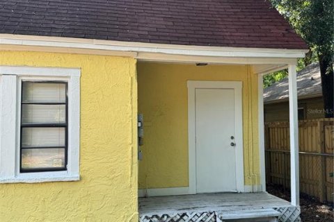 House in Tampa, Florida 3 bedrooms, 99.59 sq.m. № 2394347 - photo 21