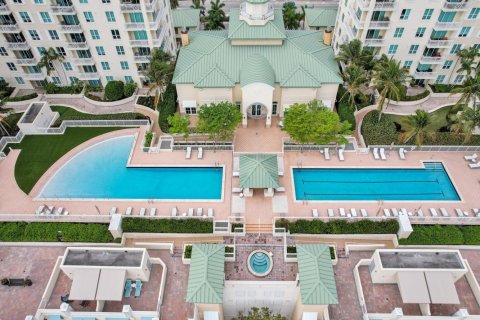 Condominio en venta en Boynton Beach, Florida, 1 dormitorio, 76.18 m2 № 984246 - foto 1