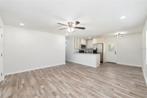 House in Gainesville, Florida 3 bedrooms, 89.19 sq.m. № 1853055 - photo 5