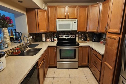 Condominio en venta en Coral Springs, Florida, 3 dormitorios, 125.42 m2 № 1983582 - foto 7