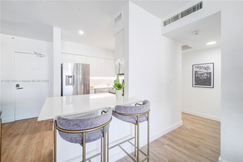 Condominio en venta en Miami Beach, Florida, 1 dormitorio, 73.21 m2 № 2082748 - foto 8