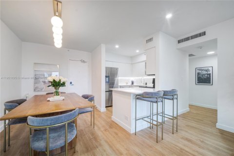 Condominio en venta en Miami Beach, Florida, 1 dormitorio, 73.21 m2 № 2082748 - foto 5