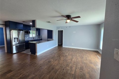 Villa ou maison à vendre à DeBary, Floride: 3 chambres, 86.96 m2 № 1904984 - photo 6