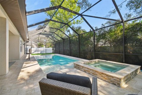 Villa ou maison à louer à Tampa, Floride: 6 chambres, 408.21 m2 № 2101217 - photo 7