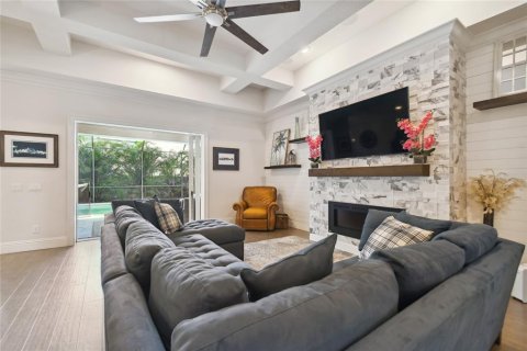 Villa ou maison à louer à Tampa, Floride: 6 chambres, 408.21 m2 № 2101217 - photo 30