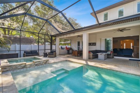 Villa ou maison à louer à Tampa, Floride: 6 chambres, 408.21 m2 № 2101217 - photo 12