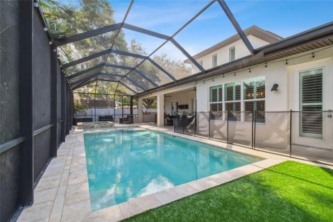 Villa ou maison à louer à Tampa, Floride: 6 chambres, 408.21 m2 № 2101217 - photo 11