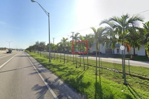Commercial property in Miami Gardens, Florida № 1713485 - photo 4