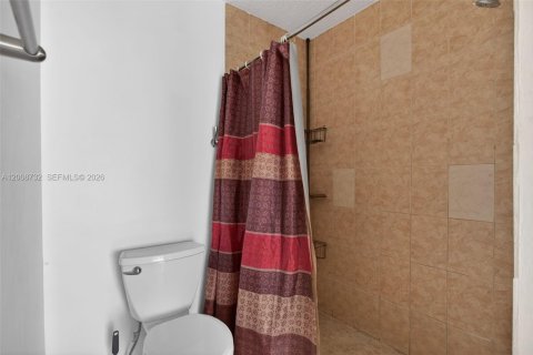Adosado en venta en Coral Springs, Florida, 2 dormitorios, 124.77 m2 № 2074604 - foto 19