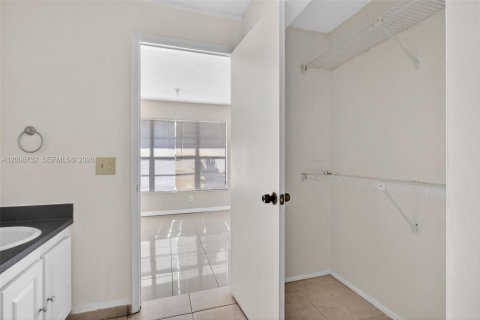 Adosado en venta en Coral Springs, Florida, 2 dormitorios, 124.77 m2 № 2074604 - foto 20
