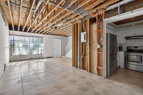 Adosado en venta en Coral Springs, Florida, 2 dormitorios, 124.77 m2 № 2074604 - foto 9