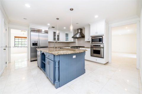 Villa ou maison à vendre à Miami, Floride: 4 chambres, 289.3 m2 № 2063070 - photo 5