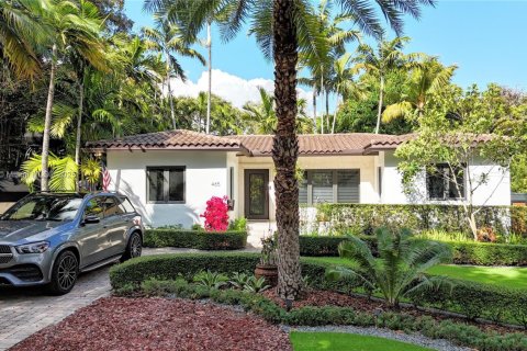 House in Miami, Florida 3 bedrooms, 144.46 sq.m. № 1685854 - photo 2