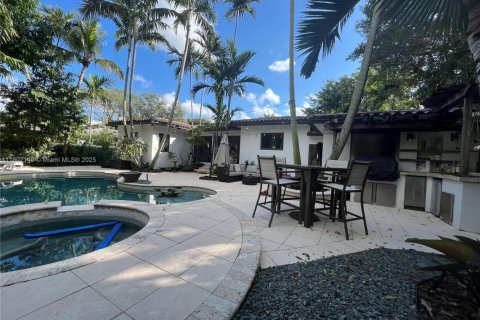 House in Miami, Florida 3 bedrooms, 144.46 sq.m. № 1685854 - photo 27