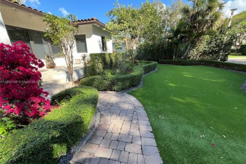 House in Miami, Florida 3 bedrooms, 144.46 sq.m. № 1685854 - photo 5