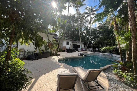 House in Miami, Florida 3 bedrooms, 144.46 sq.m. № 1685854 - photo 26