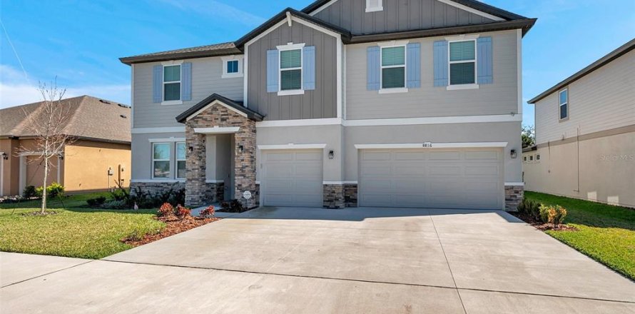 House in Riverview, Florida 5 bedrooms, 323.95 sq.m. № 1547932
