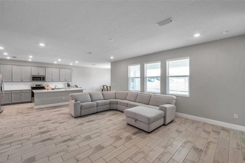 Купить виллу или дом в Ривервью, Флорида 8 комнат, 323.95м2, № 1547932 - фото 13