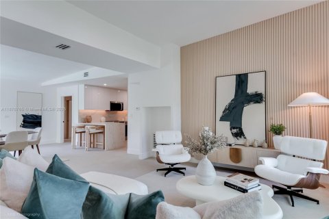 House in Miami, Florida 4 bedrooms, 185.25 sq.m. № 1943498 - photo 11