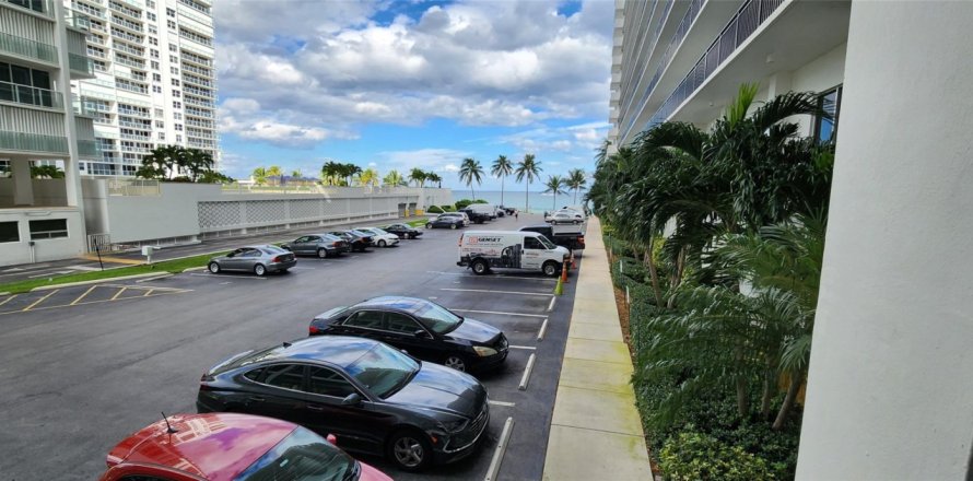 Condo in Fort Lauderdale, Florida, 2 bedrooms № 787731