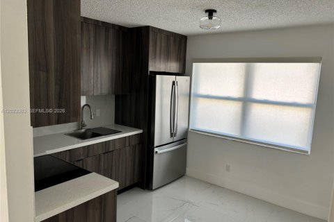 Immobilier commercial à vendre à Dania Beach, Floride: 160.54 m2 № 2257168 - photo 23