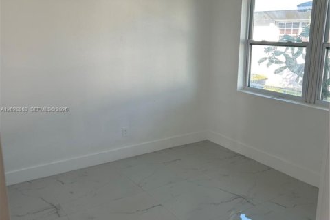 Immobilier commercial à vendre à Dania Beach, Floride: 160.54 m2 № 2257168 - photo 29