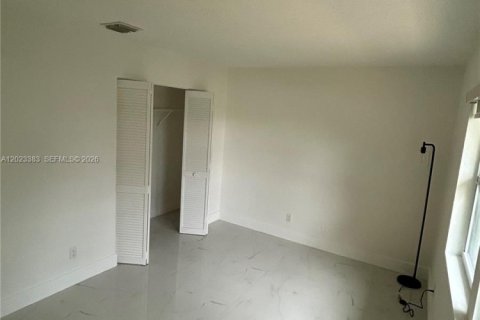 Immobilier commercial à vendre à Dania Beach, Floride: 160.54 m2 № 2257168 - photo 14