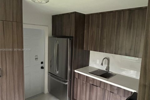 Immobilier commercial à vendre à Dania Beach, Floride: 160.54 m2 № 2257168 - photo 8