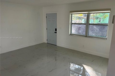 Immobilier commercial à vendre à Dania Beach, Floride: 160.54 m2 № 2257168 - photo 21