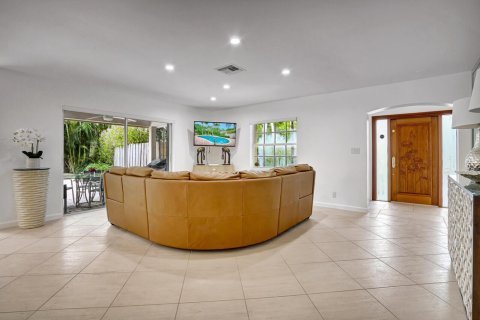 House in Boca Raton, Florida 4 bedrooms, 222.41 sq.m. № 2083829 - photo 7