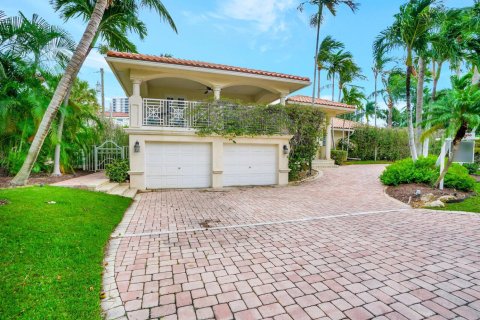 House in Boca Raton, Florida 4 bedrooms, 222.41 sq.m. № 2083829
