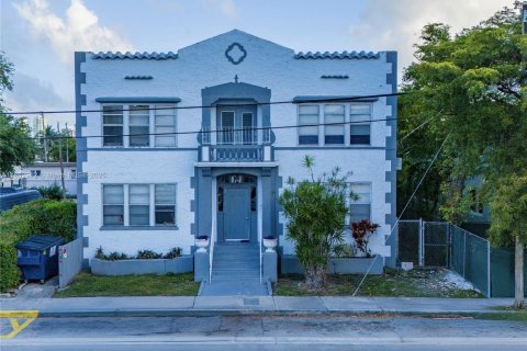 Immobilier commercial à vendre à Miami, Floride: 487.64 m2 № 1874801 - photo 1