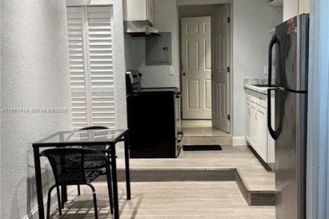 Propiedad comercial en alquiler en Homestead, Florida, 1 dormitorio, 37.16 m2 № 2080817 - foto 7