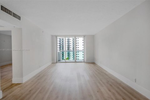 Copropriété à louer à Hollywood, Floride: 1 chambre, 84.17 m2 № 1932936 - photo 4