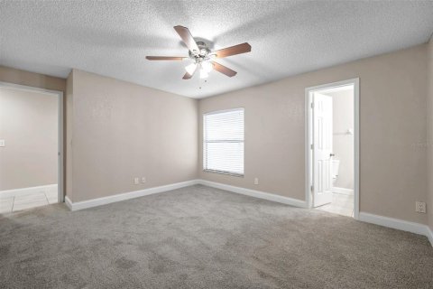 Townhouse in Tampa, Florida 2 bedrooms, 117.06 sq.m. № 1744647 - photo 11