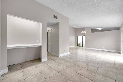 Townhouse in Tampa, Florida 2 bedrooms, 117.06 sq.m. № 1744647 - photo 25
