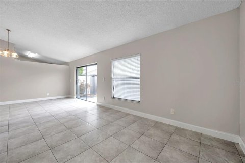 Townhouse in Tampa, Florida 2 bedrooms, 117.06 sq.m. № 1744647 - photo 24