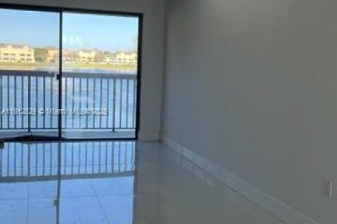 Condominio en venta en Fort Lauderdale, Florida, 1 dormitorio, 65.22 m2 № 1875173 - foto 6