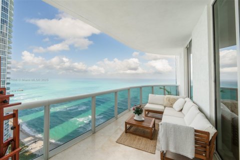Condo in Sunny Isles Beach, Florida, 3 bedrooms  № 1863115 - photo 18