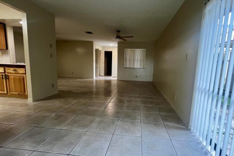 Appartement à louer à Hollywood, Floride: 3 chambres, 247.12 m2 № 2432503 - photo 5