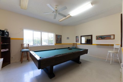 Condo in Lantana, Florida, 2 bedrooms  № 2081894 - photo 30