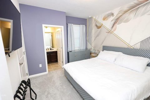 Casa en alquiler en Kissimmee, Florida, 12 dormitorios, 442.4 m2 № 1908916 - foto 25