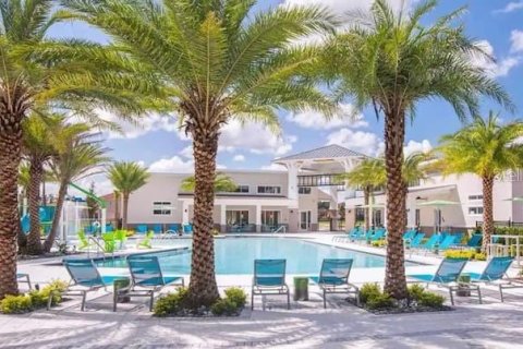 Casa en alquiler en Kissimmee, Florida, 12 dormitorios, 442.4 m2 № 1908916 - foto 12