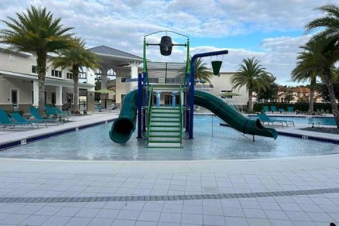 Casa en alquiler en Kissimmee, Florida, 12 dormitorios, 442.4 m2 № 1908916 - foto 14