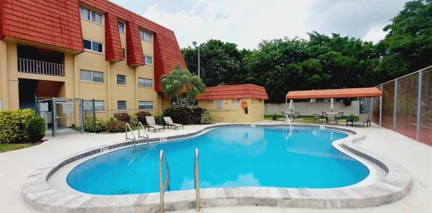 Condo in Boca Raton, Florida, 1 bedroom № 1005512