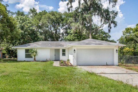 Casa en alquiler en DeLand, Florida, 3 dormitorios, 96.43 m2 № 1916507 - foto 1